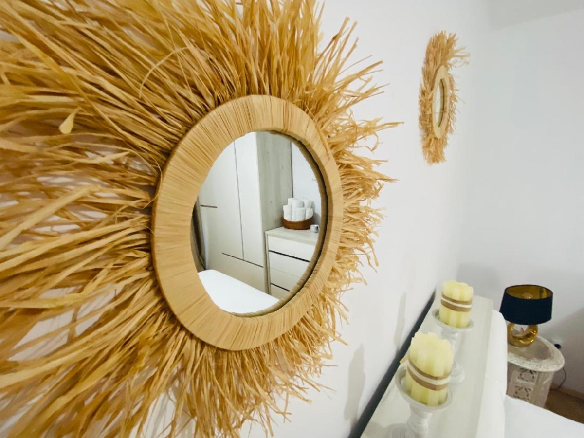 Home Away - Chic And Cozy Apartment คอนสตันซา ภายนอก รูปภาพ